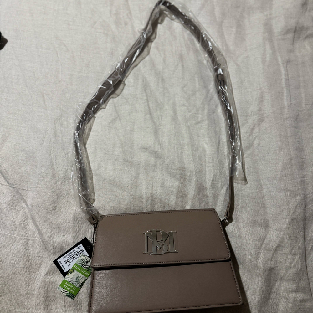Badgley Mischka Women’s Taupe Vegan Leather Shoulder Bag NWT
